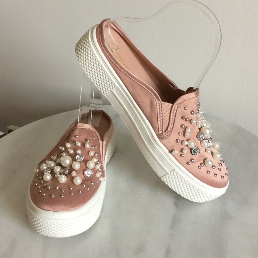 BEBE SPORT FYNCH SLIDE ON SNEAKERS SIZE 8